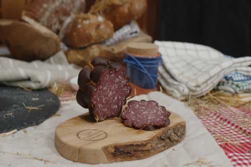 Wilder Genuss: Warum Elchsalami der Geheimtipp unter Feinschmeckern ist