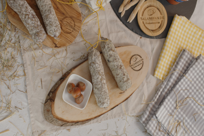 Originial französische Salami mit Haselnüssen