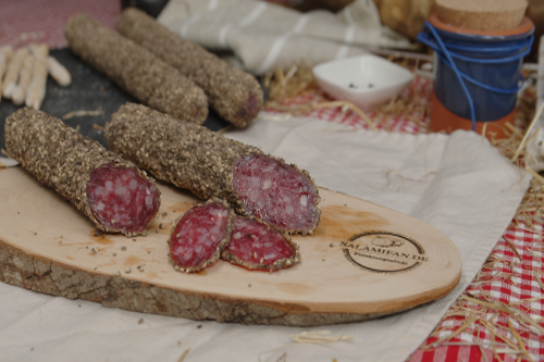 Originial französische Salami mit Rindfleisch und Geflügel (Pfeffermantel) ohne Schwein!