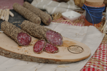 Originial französische Salami mit Rindfleisch und Geflügel (Pfeffermantel) ohne Schwein!