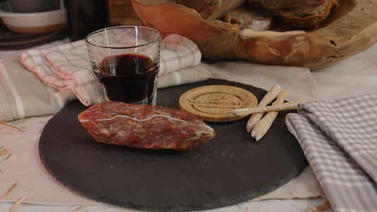Original italienische Salami mit Barolo (Rotwein)
